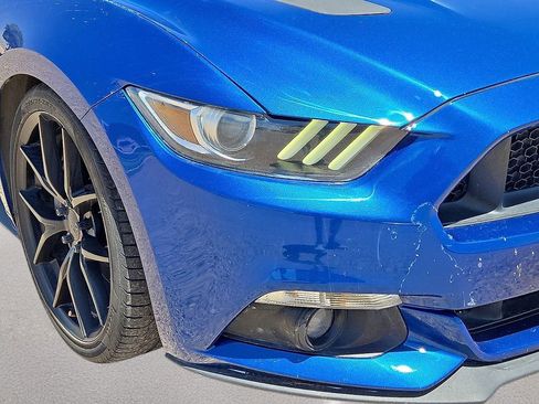 Used 2017 Ford Mustang GT RWD image 10