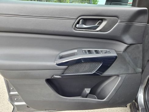 New 2026 Nissan Pathfinder SV w/ Cargo Package FWD image 17