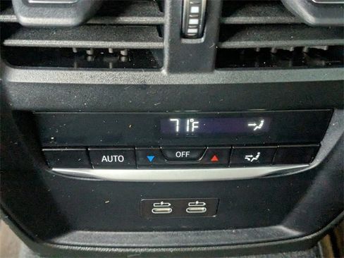 Used 2023 BMW 330i Sedan image 12