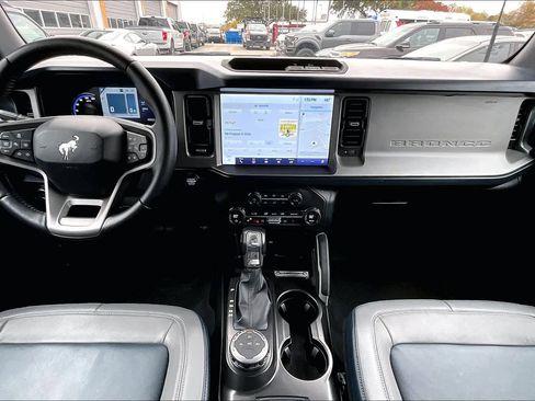 Certified 2021 Ford Bronco Outer Banks image 16