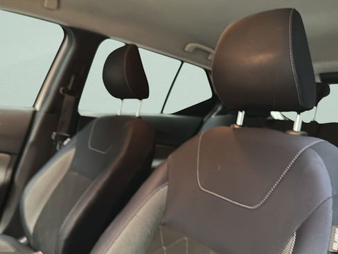 Used 2018 Nissan Kicks SV w/ Exterior Electronics Package FWD image 9