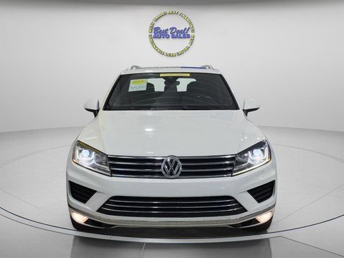 Used 2017 Volkswagen Touareg Wolfsburg Edition AWD/4WD image 9
