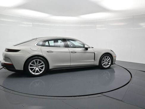 Used 2026 Porsche Panamera image 28