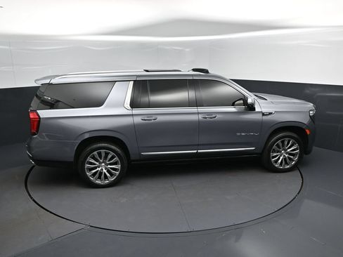 Used 2022 GMC Yukon XL Denali RWD image 35
