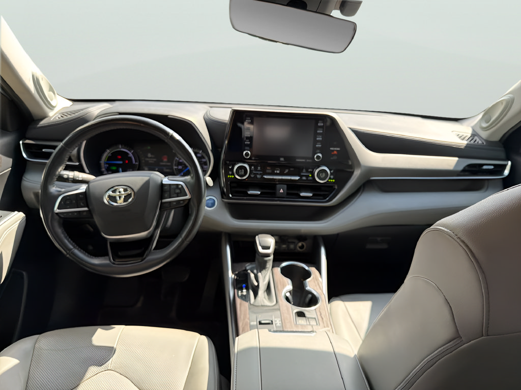 Used 2020 Toyota Highlander Limited FWD image 27
