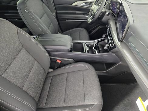 New 2026 Chevrolet Traverse LT w/ Midnight/Sport Edition FWD image 15