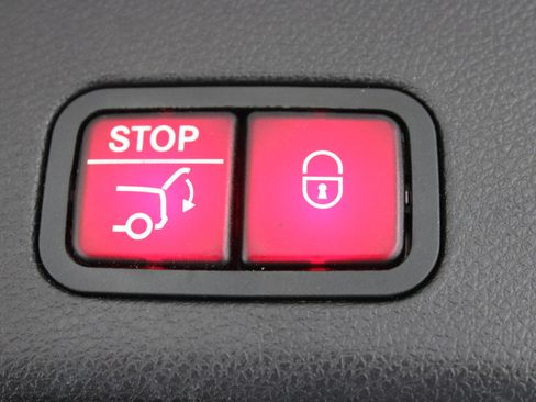 Used 2018 Mercedes-Benz GLS 450 4MATIC image 73