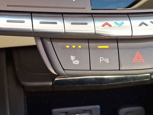 Used 2023 Cadillac XT4 Luxury w/ Cold Weather Package image 29