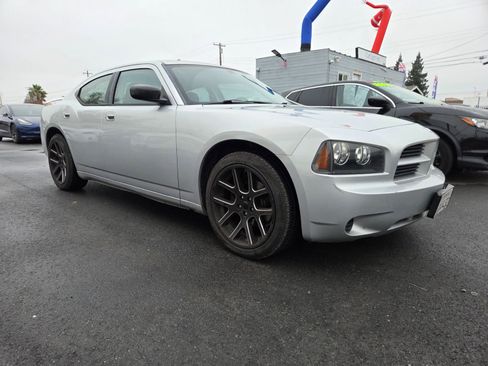 Used 2009 Dodge Charger SE image 4