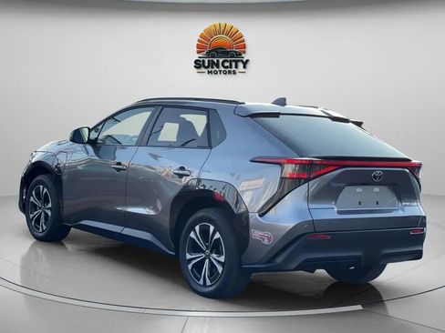 Used 2023 Toyota bZ4X FWD image 7