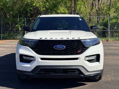 Used 2021 Ford Explorer ST w/ Equipment Group 401A AWD/4WD image 2