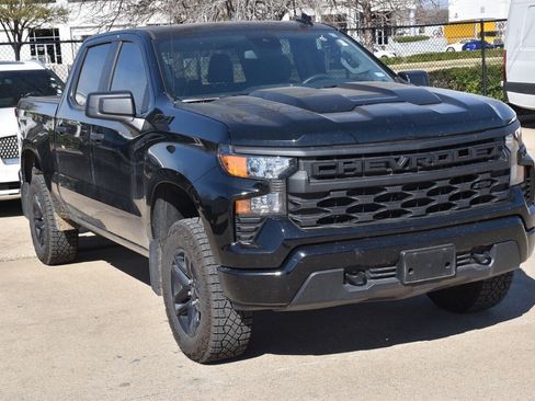 Used 2025 Chevrolet Silverado 1500 Custom Trail Boss w/ Midnight Edition image 4