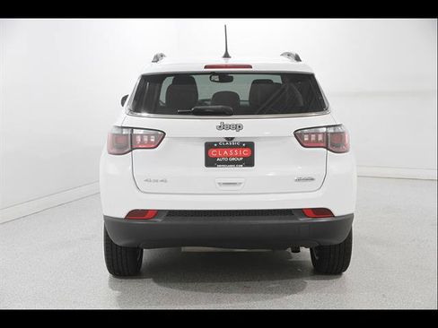 Used 2022 Jeep Compass Latitude AWD/4WD image 20