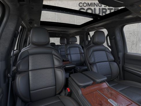 New 2026 Lincoln Navigator Black Label image 10