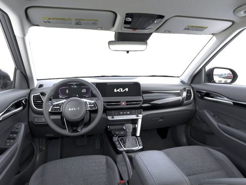 New 2026 Kia Seltos S image 14