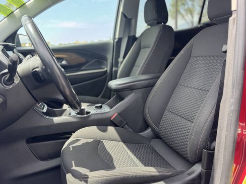Used 2019 GMC Terrain SLE w/ Driver Convenience Package FWD image 15