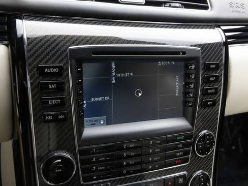 Used 2009 Maybach 62 S RWD image 40