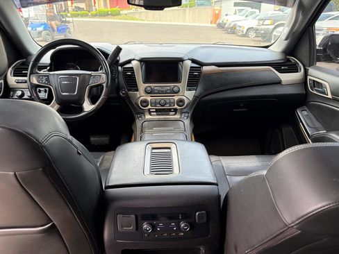 Used 2018 GMC Yukon XL Denali w/ Denali Ultimate Package AWD/4WD image 19
