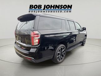 Used 2022 Chevrolet Suburban RST w/ Luxury Package AWD/4WD video 1