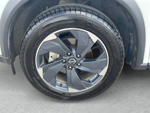 Certified 2024 Nissan Rogue SV image 23