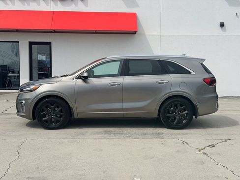 Used 2019 Kia Sorento SX w/ SX Touring Package FWD image 3