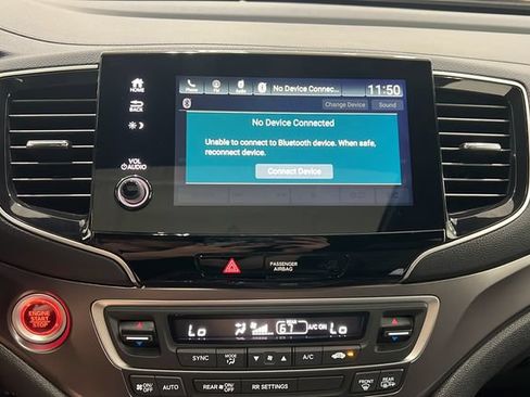 Used 2025 Honda Passport EX-L image 11