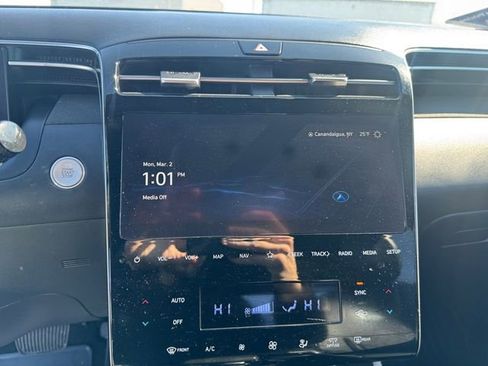 Used 2023 Hyundai Santa Cruz Limited image 21