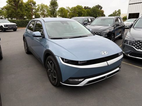 Used 2024 Hyundai Ioniq 5 SEL RWD image 2