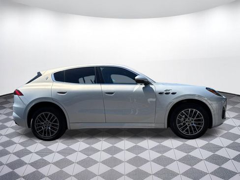 Used 2023 Maserati Grecale GT AWD/4WD image 6