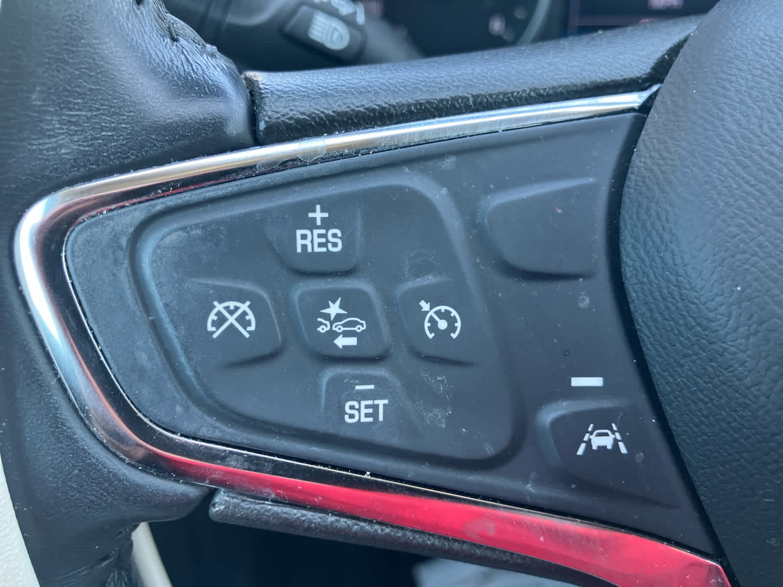 Used 2021 Chevrolet Equinox LT FWD image 13