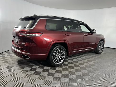 Used 2023 Jeep Grand Cherokee L Summit image 5