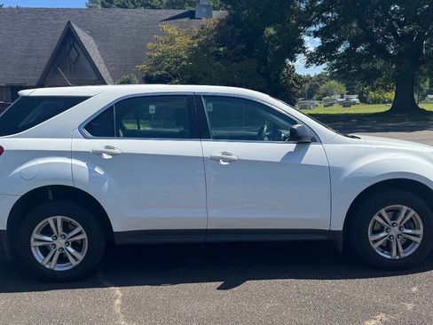 Used 2014 Chevrolet Equinox LS image 9