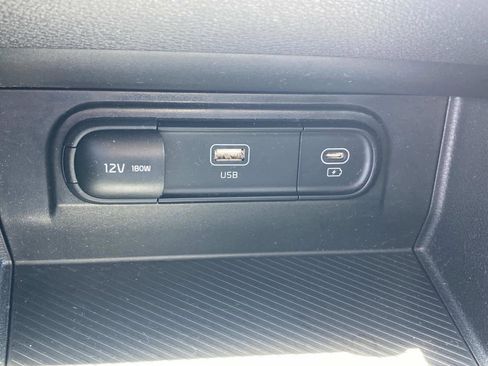Used 2023 Kia Sportage LX image 13