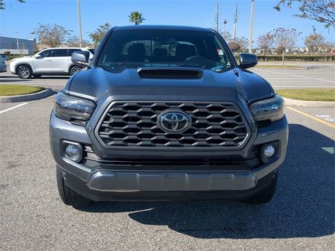 Certified 2020 Toyota Tacoma TRD Sport image 9