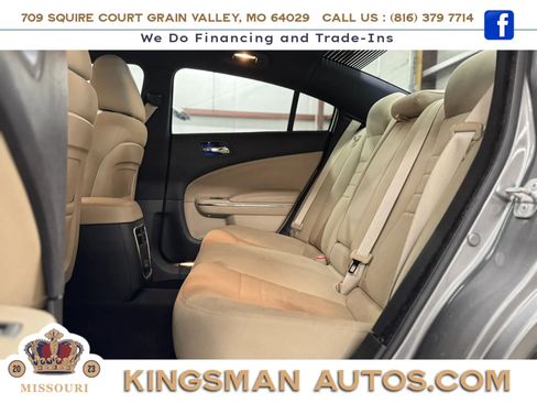 Used 2012 Dodge Charger SXT image 27