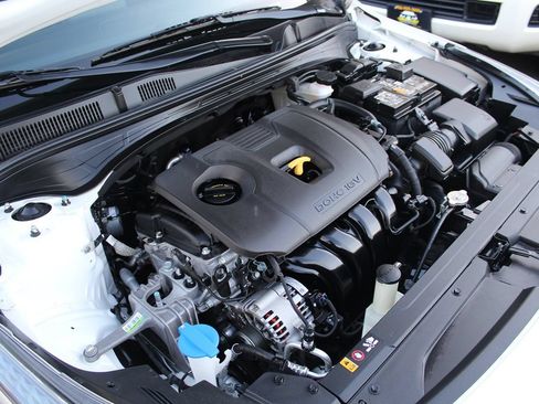 Used 2023 Kia Forte LXS FWD image 30