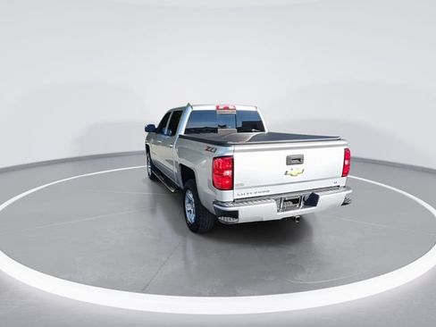 Used 2018 Chevrolet Silverado 1500 LT w/ All Star Edition AWD/4WD image 7