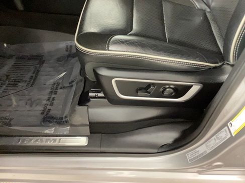 Used 2022 RAM 1500 Laramie w/ Sport Appearance Package image 16