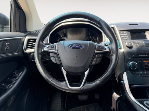 Used 2016 Ford Edge SEL AWD/4WD image 12