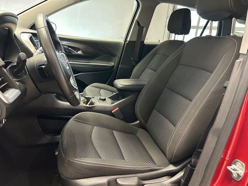 Used 2024 GMC Terrain SLE image 21