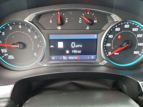 Used 2023 Chevrolet Traverse LT w/ LT Premium Package image 19