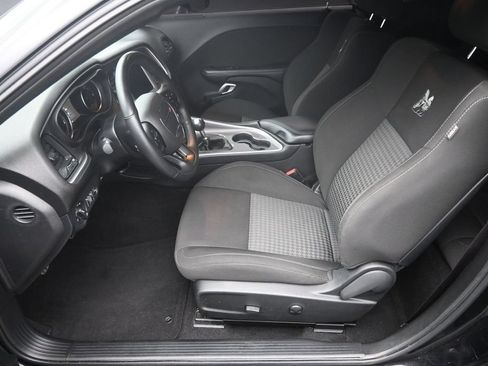 Used 2022 Dodge Challenger R/T Scat Pack RWD image 10