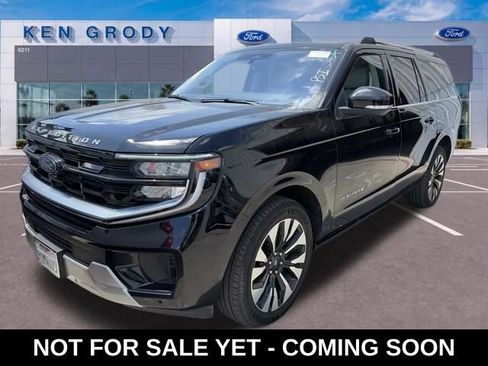 Used 2025 Ford Expedition Max Platinum w/ Driver's Package AWD/4WD image 1