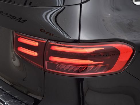 New 2026 Mercedes-Benz GLB 250 image 14