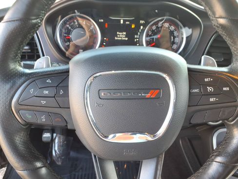 Used 2017 Dodge Challenger R/T Scat Pack RWD image 16