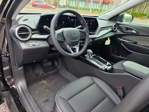 New 2026 Chevrolet Trax ACTIV FWD image 7