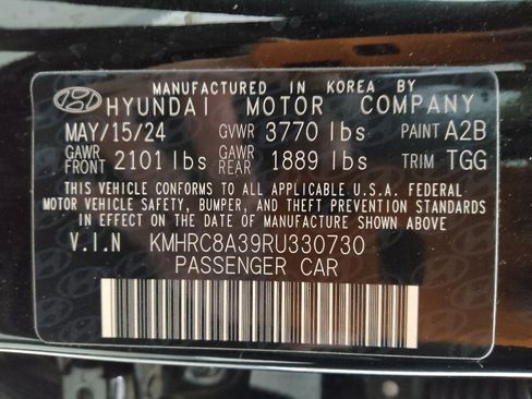 Used 2024 Hyundai Venue SEL image 33