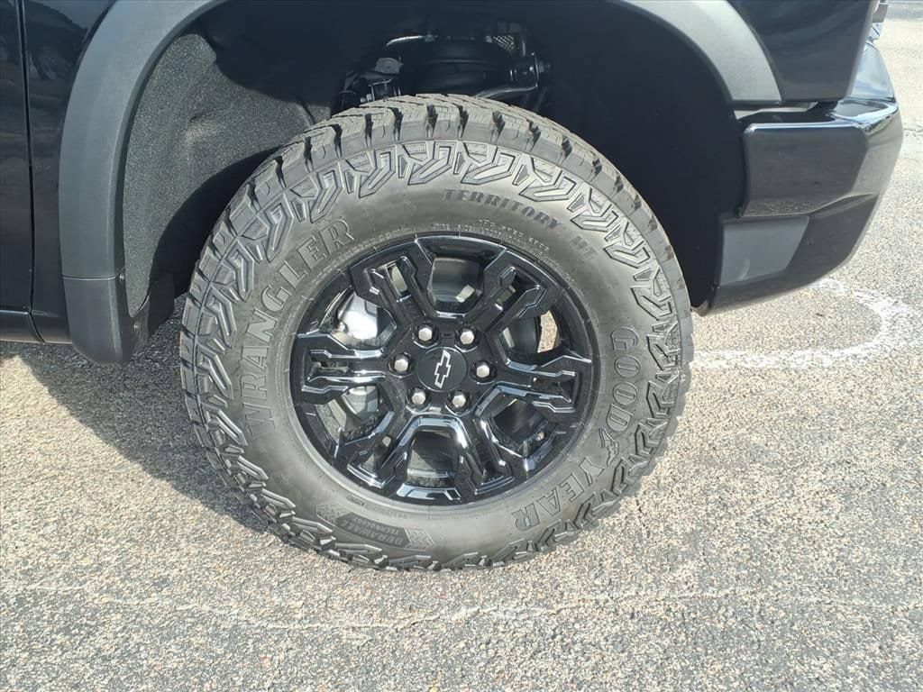 New 2026 Chevrolet Silverado 1500 ZR2 AWD/4WD image 11