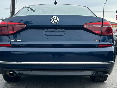 Used 2018 Volkswagen Passat 2.0T R-Line image 5