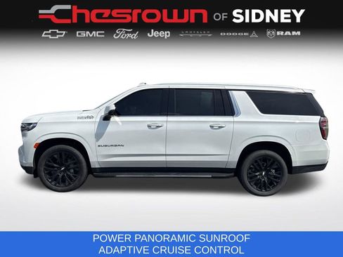 Used 2023 Chevrolet Suburban High Country AWD/4WD image 2